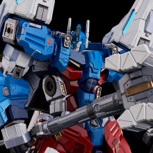 [KURO KARA KURI] Ultra Magnus (with bonus parts)